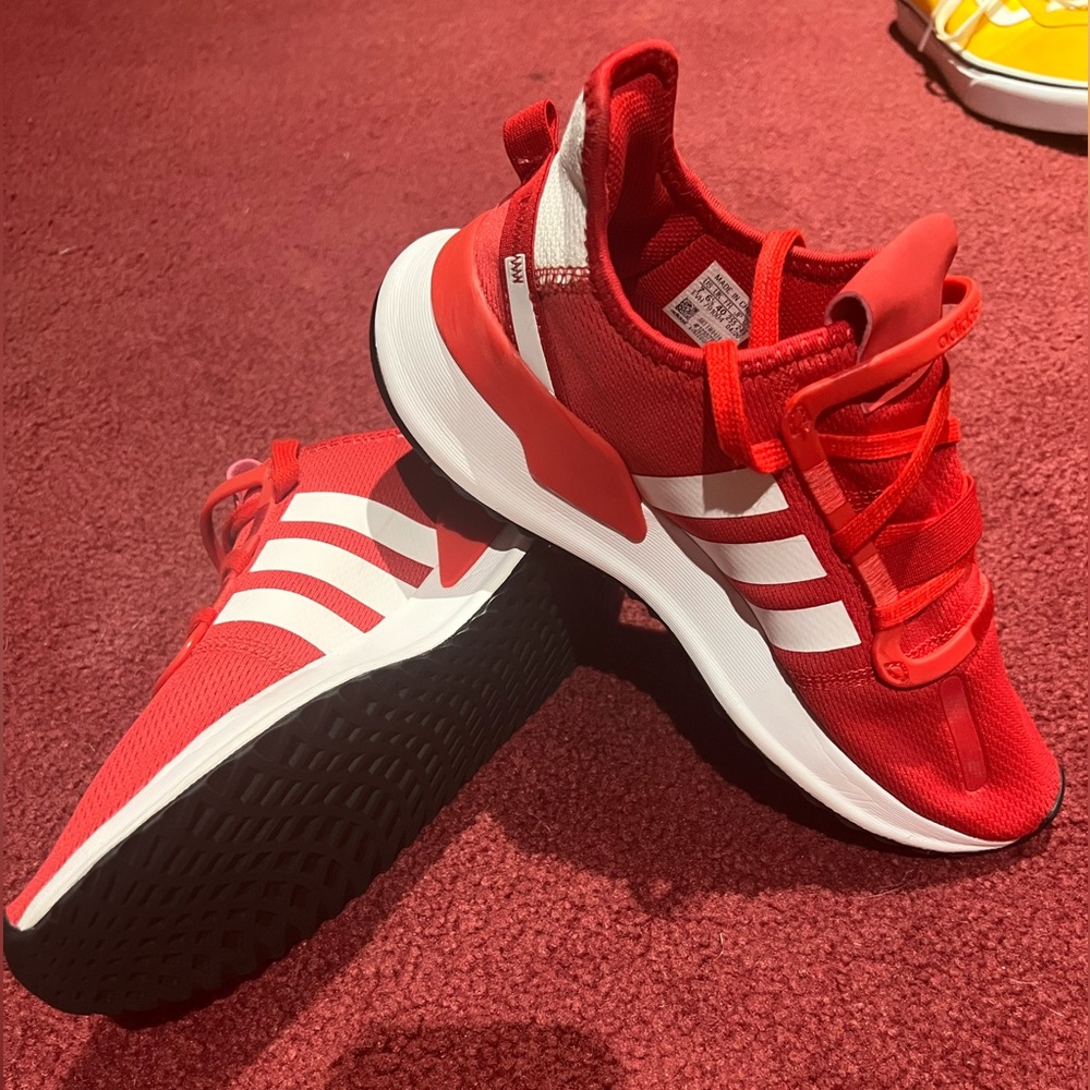 ADIDAS U_PATH RUNNING SHOES…YOUTH SIZE 7…Gently used, with a lot of running left